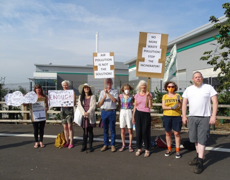 Campaigners claim residents living near incinerators being ‘used as guinea pigs’ – South London News