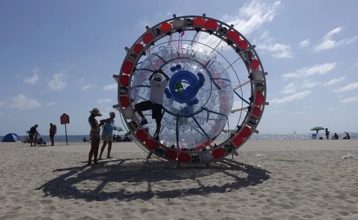 Florida man rescued after trying to run to London in giant hamster wheel -